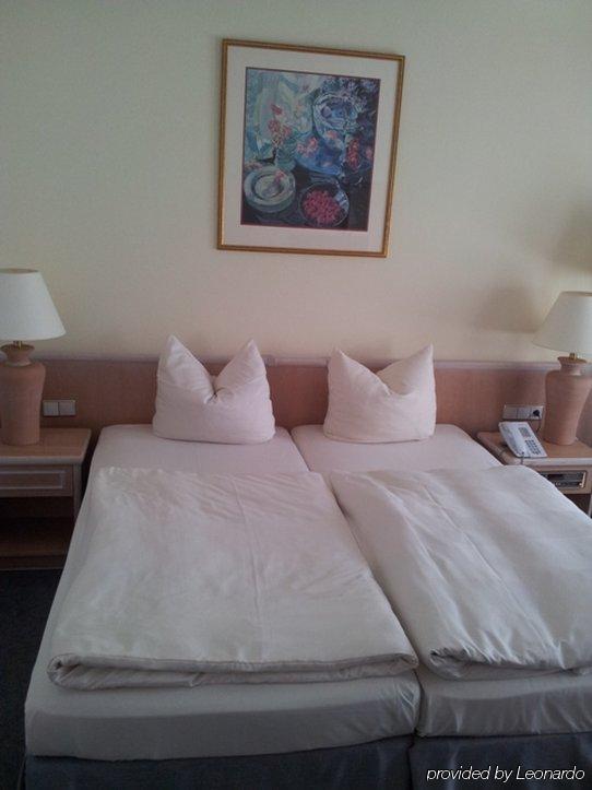 Landhotel Burkartsmuehle Hofheim Ruang foto